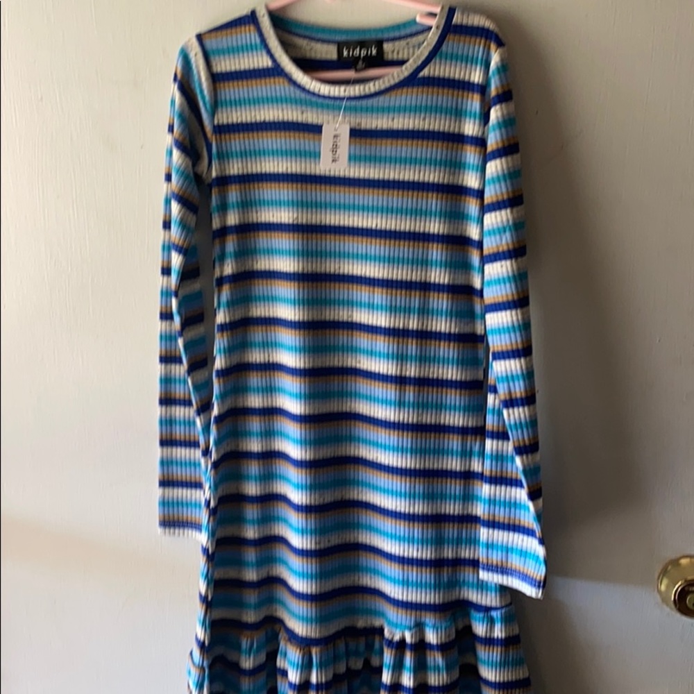 Girls size 10 stripped kidpix dress. Never worn.